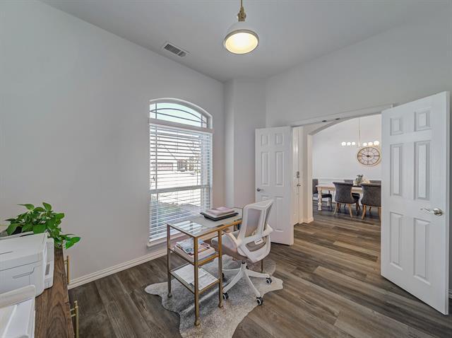 Building Photo - 426 Brook Meadow Dr