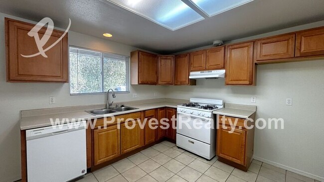 Building Photo - 21212 Multnomah Rd