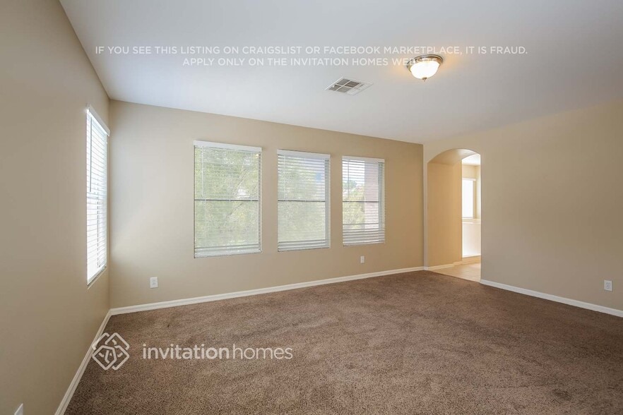 Building Photo - 10414 Nostalgia Cir