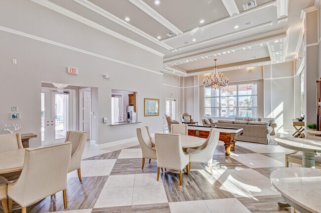 Building Photo - 5208 Cambridge Ct