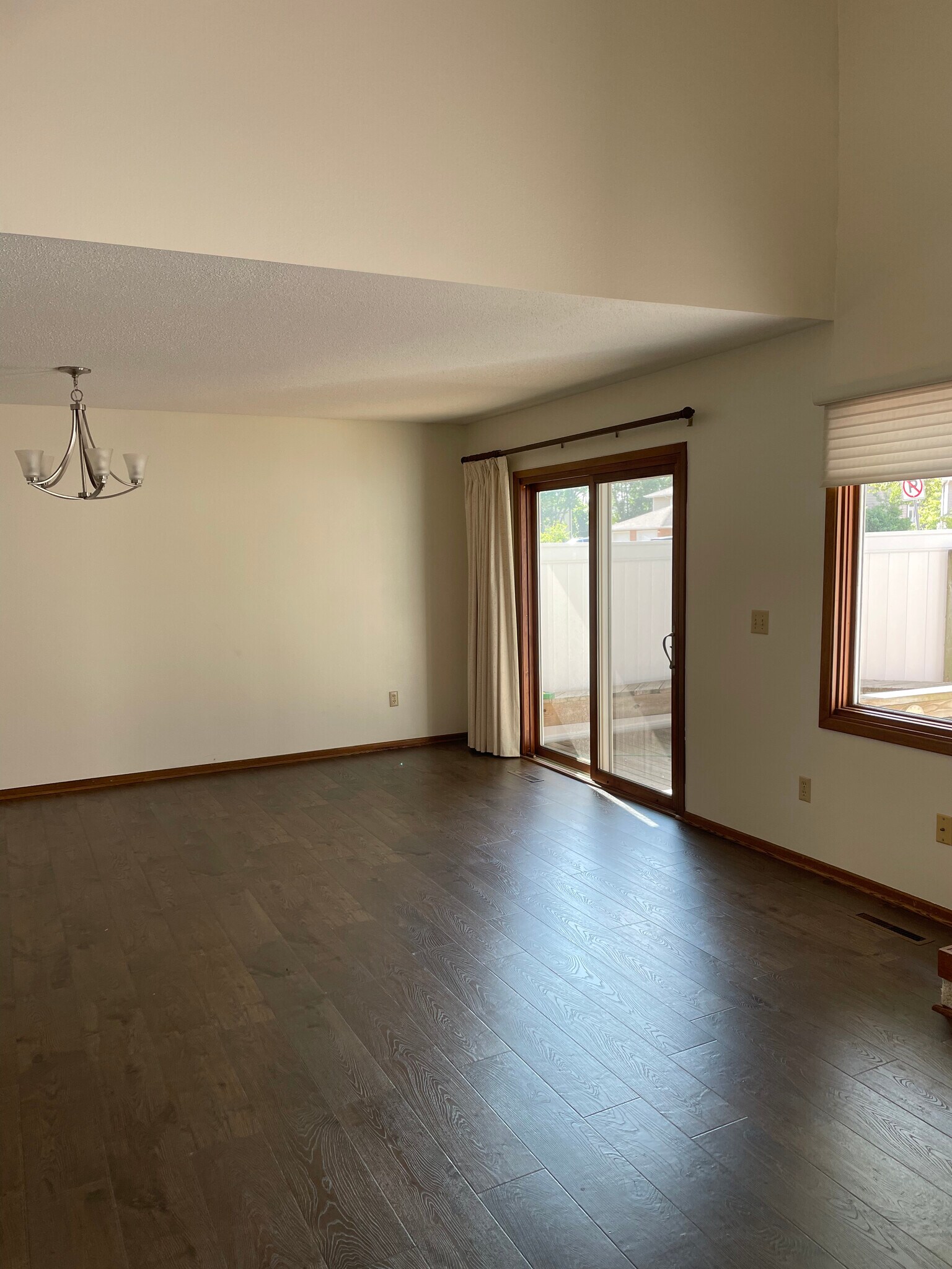 Building Photo - 1505 Little Bluestem Ct