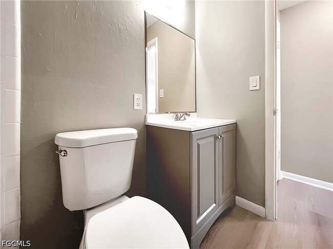 Building Photo - 13037 First St