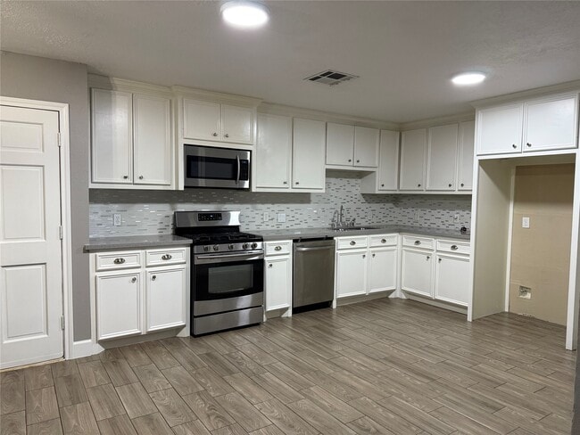 Building Photo - 1214 Sigma St