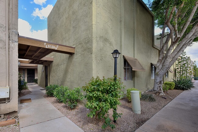 Building Photo - 8574 E Indian School Rd