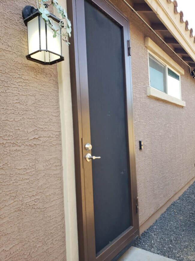 Building Photo - 4206 S 96th Ln