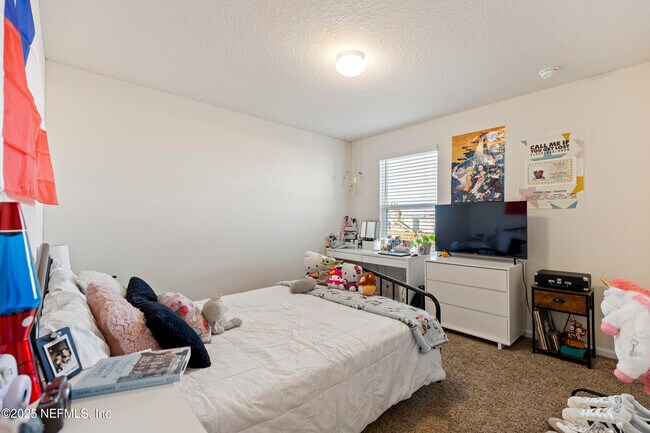 Building Photo - 2411 Oak Stream Dr