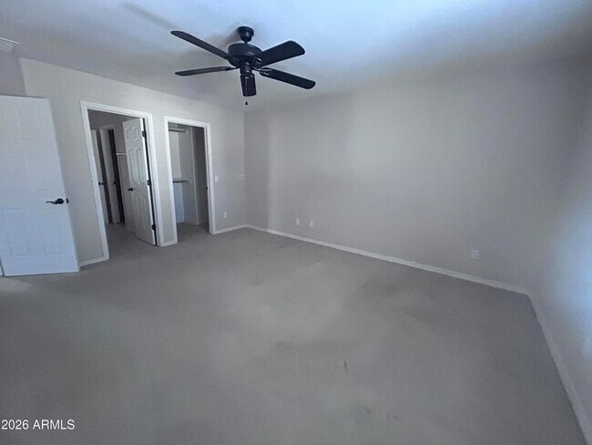 Building Photo - 29789 W Fairmount Ave