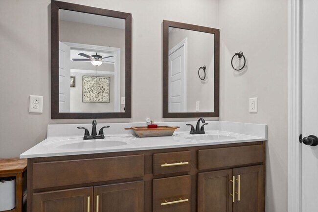 Building Photo - 759 Boreal Wy