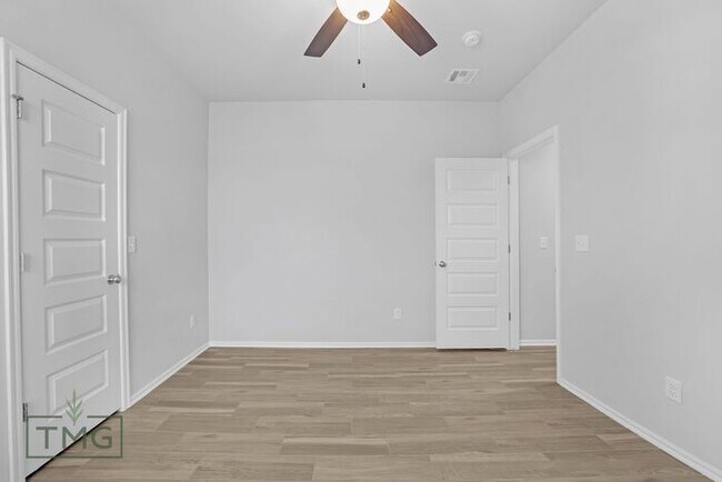 Building Photo - Owasso Dream Home! New Construction! Encla...