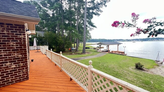 Building Photo - 159 Starboard Bay
