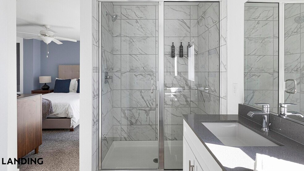 Building Photo - 2705 N Rancho Dr