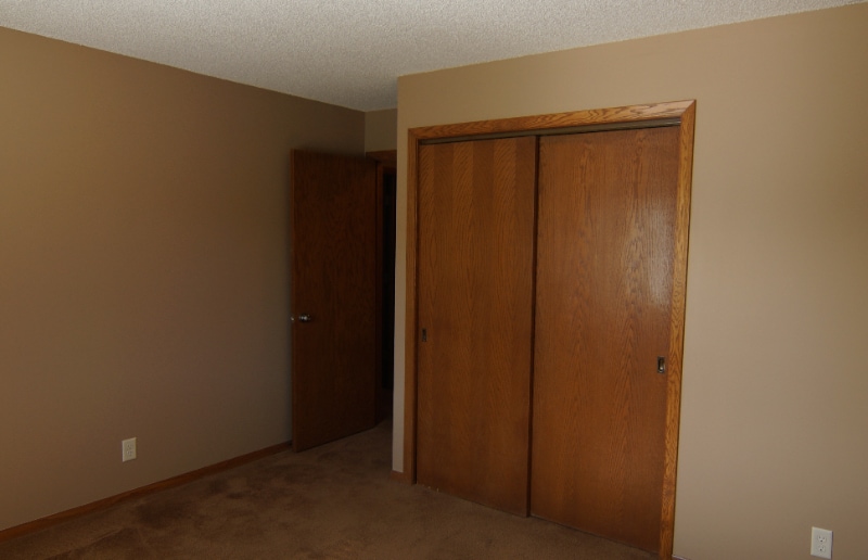 Building Photo - 5100 Emerald Dr