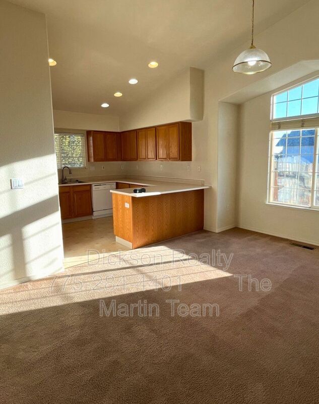 Building Photo - 2275 Albatross Way