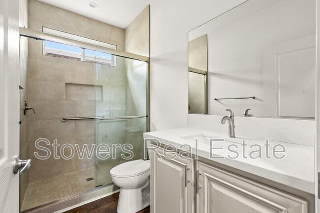 Building Photo - 144 Larkwood Cir