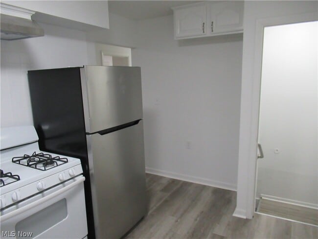 Building Photo - 1811 E 298th St