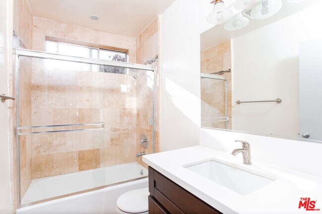 Building Photo - 420 Raymond Ave