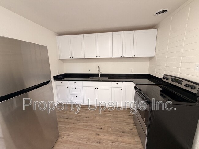 Building Photo - 2405 Old Eureka Way