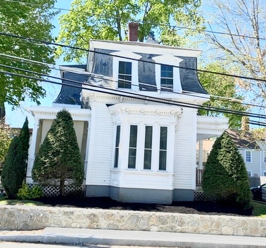 Building Photo - 112 Elm St