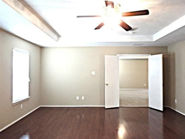 Building Photo - 18227 Thicket Grove Rd