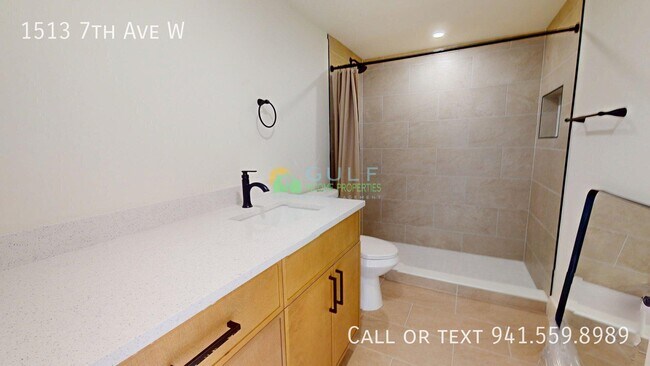 Building Photo - 1513 7th Ave W