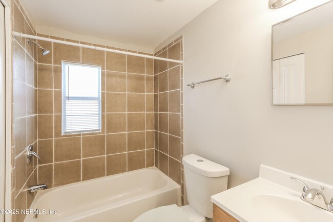 Building Photo - 8360 Red Holly Ln