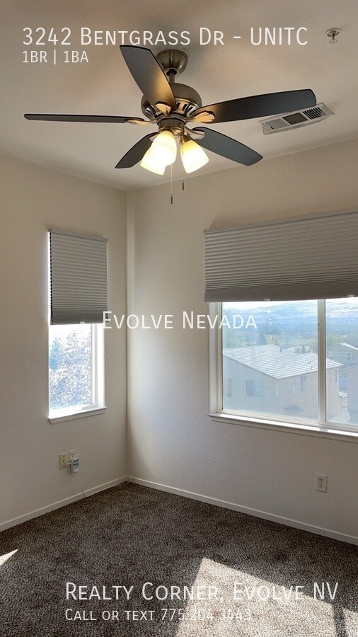 Building Photo - 3242 Bentgrass Dr
