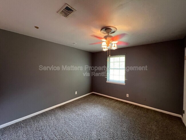Building Photo - 5432 Homestead Dr