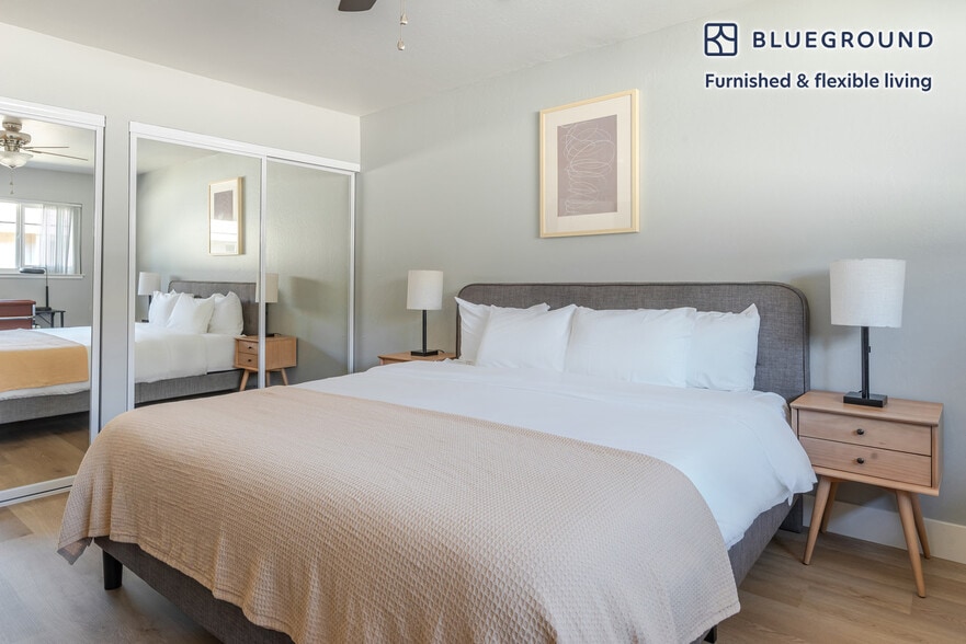 Building Photo - 848 Jordan Ave