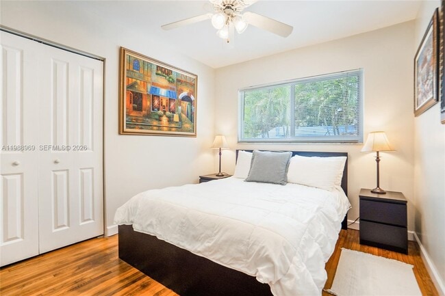 Building Photo - 113 SW 2nd St