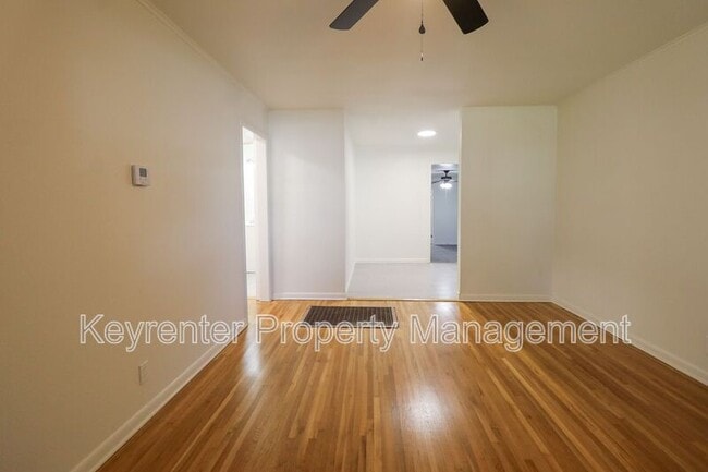 Building Photo - 622 E Xyler St