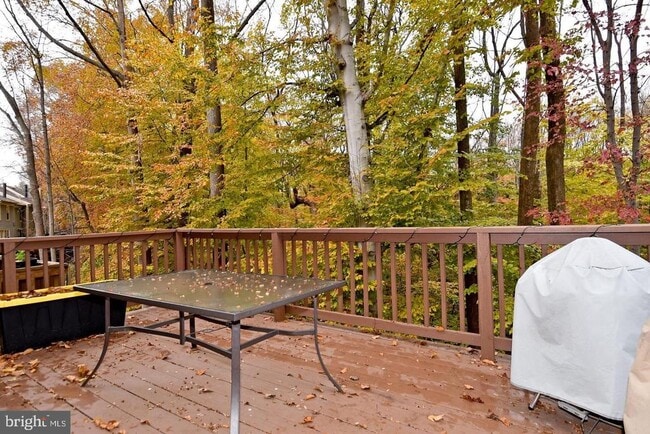 Building Photo - 5449 Grove Ridge Way