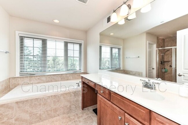 Building Photo - 3125 Blue Barn Way