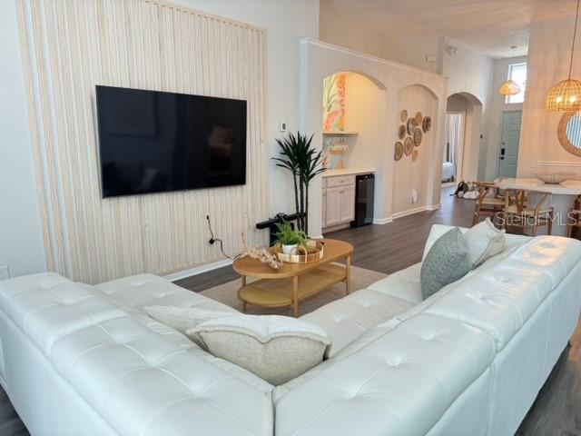 Building Photo - 8000 King Palm Cir