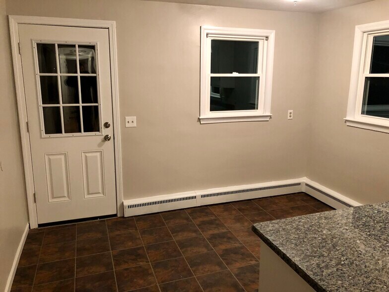 Building Photo - 27 Campbell Dr