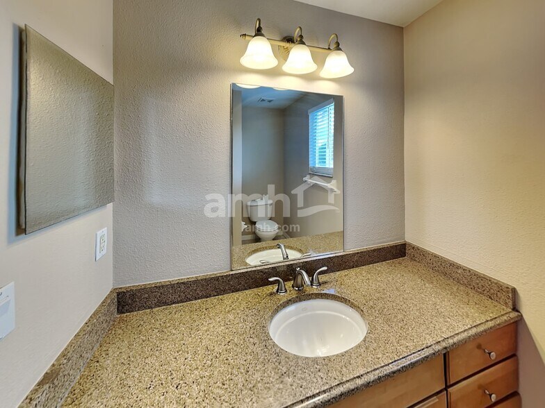 Building Photo - 9029 Egret Cove Cir