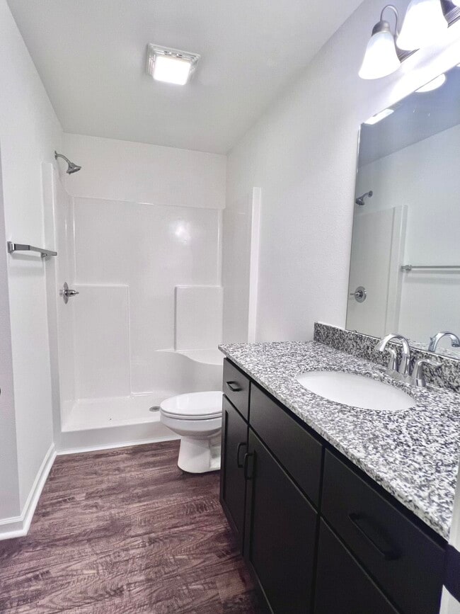 Building Photo - 1100 Pawpaw Pl