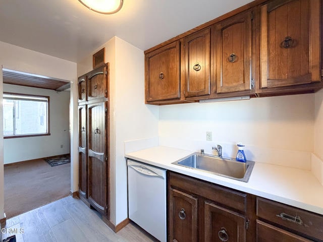 Building Photo - 106 Los Angeles Ave