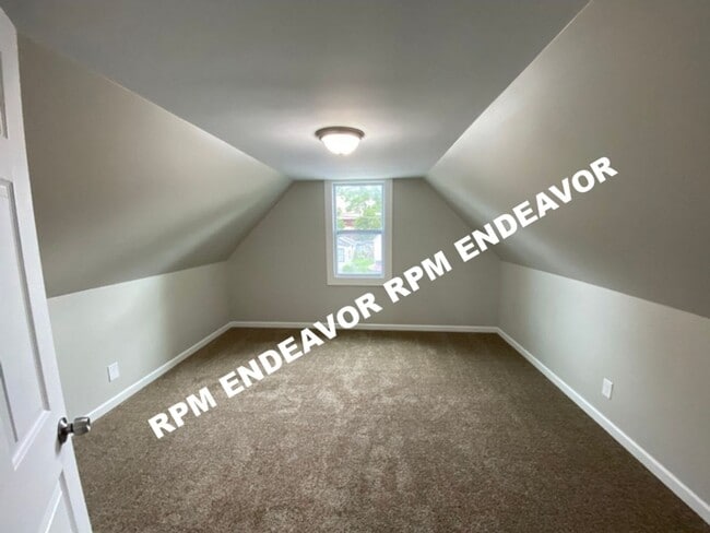 Building Photo - 3Bed/1Bath Single Family Home !! In Lemay!!!