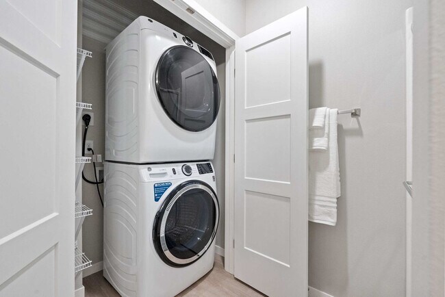 Building Photo - 601 Sand Pearl Ln