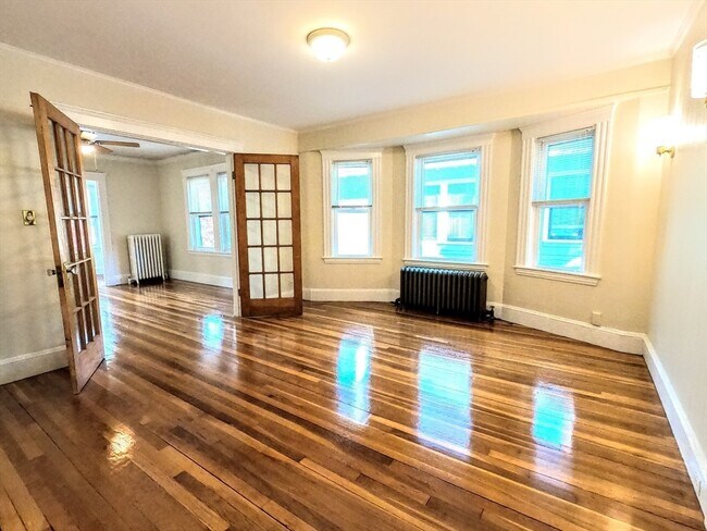 Building Photo - 11 Roseway St