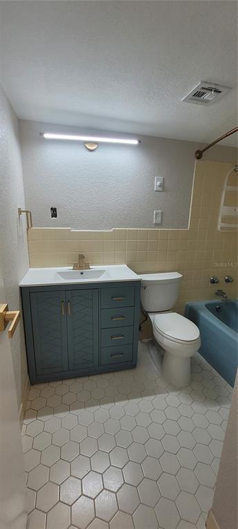 Building Photo - 10355 Paradise Blvd