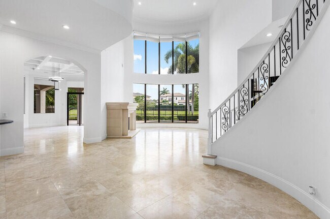 Building Photo - 17662 Circle Pond Ct