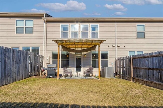 Building Photo - 7601 Summer Berry Ln