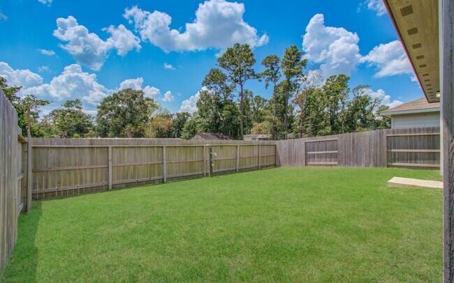 Building Photo - 20966 Zuccala Dr