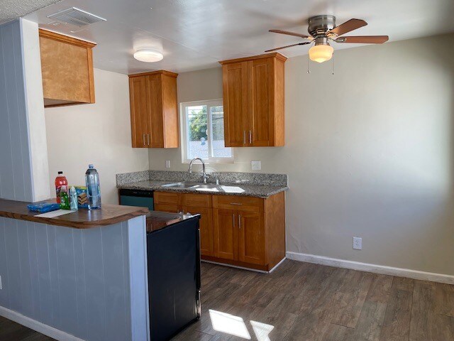 Building Photo - 2107 Earl Ave