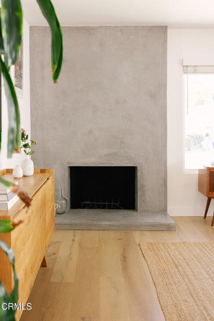 Building Photo - 906 Adelante Ave