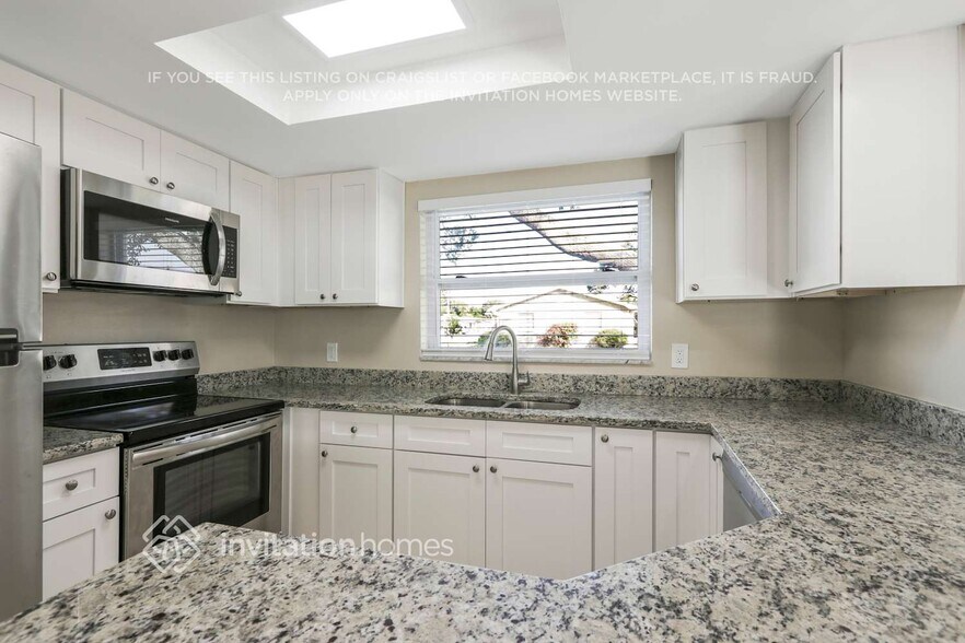 Building Photo - 1190 Chelsea Ln