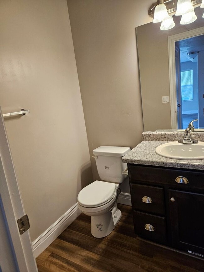 Building Photo - Charming 3 Bed, 2.5 Bath in Tooele