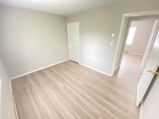 Building Photo - 2bed/1ba Apt off S Main Kannapolis close t...