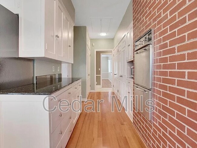 Building Photo - 8200 E Tipperary St